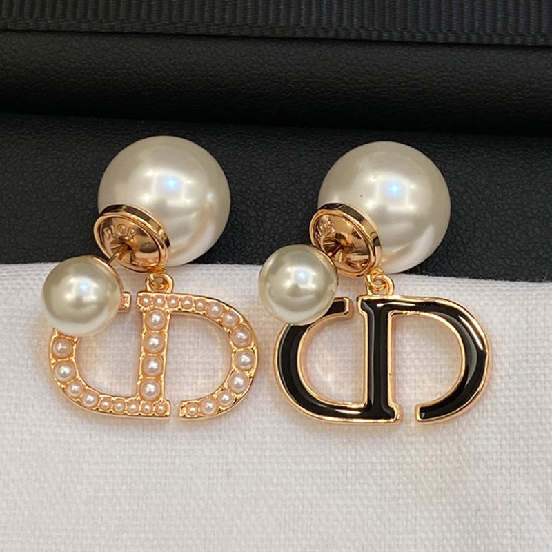 1YD458EDE Stylish Earrings