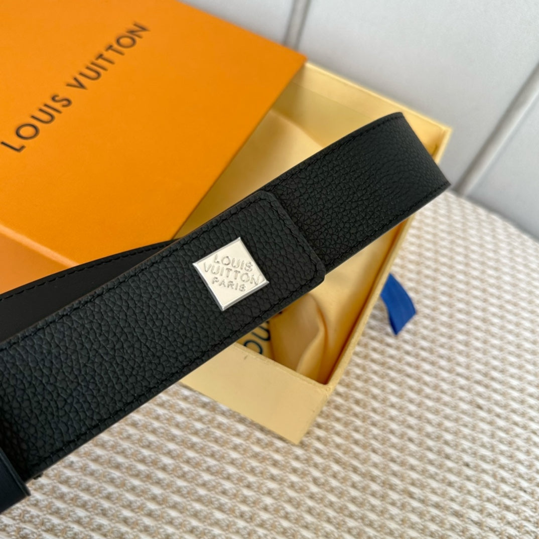 14E63PDE Stylish  High quality belt With full package
