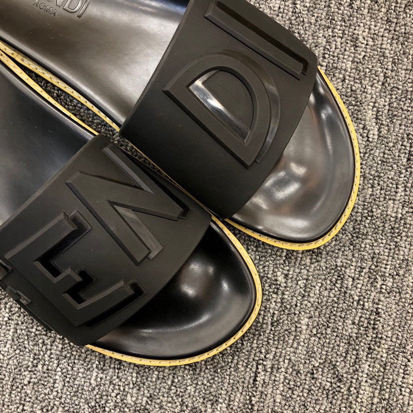 5XF106ZDE Stylish Slippers