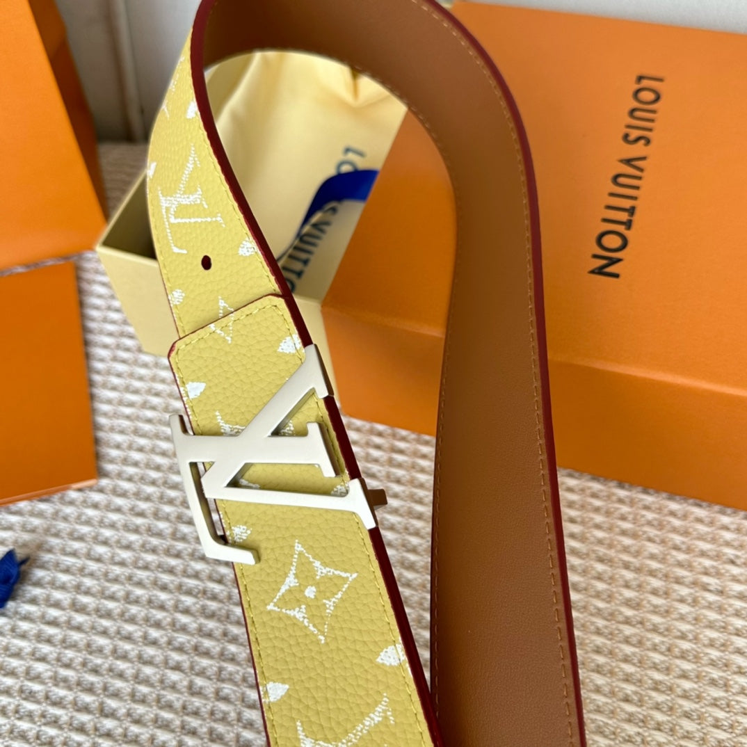14E131PDE Stylish  High quality belt With full package