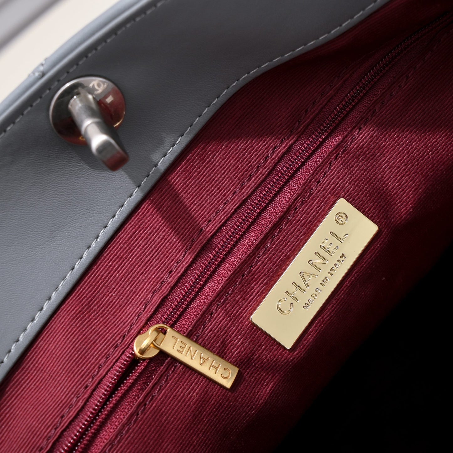 1XC41BDE Stylish leather bag 