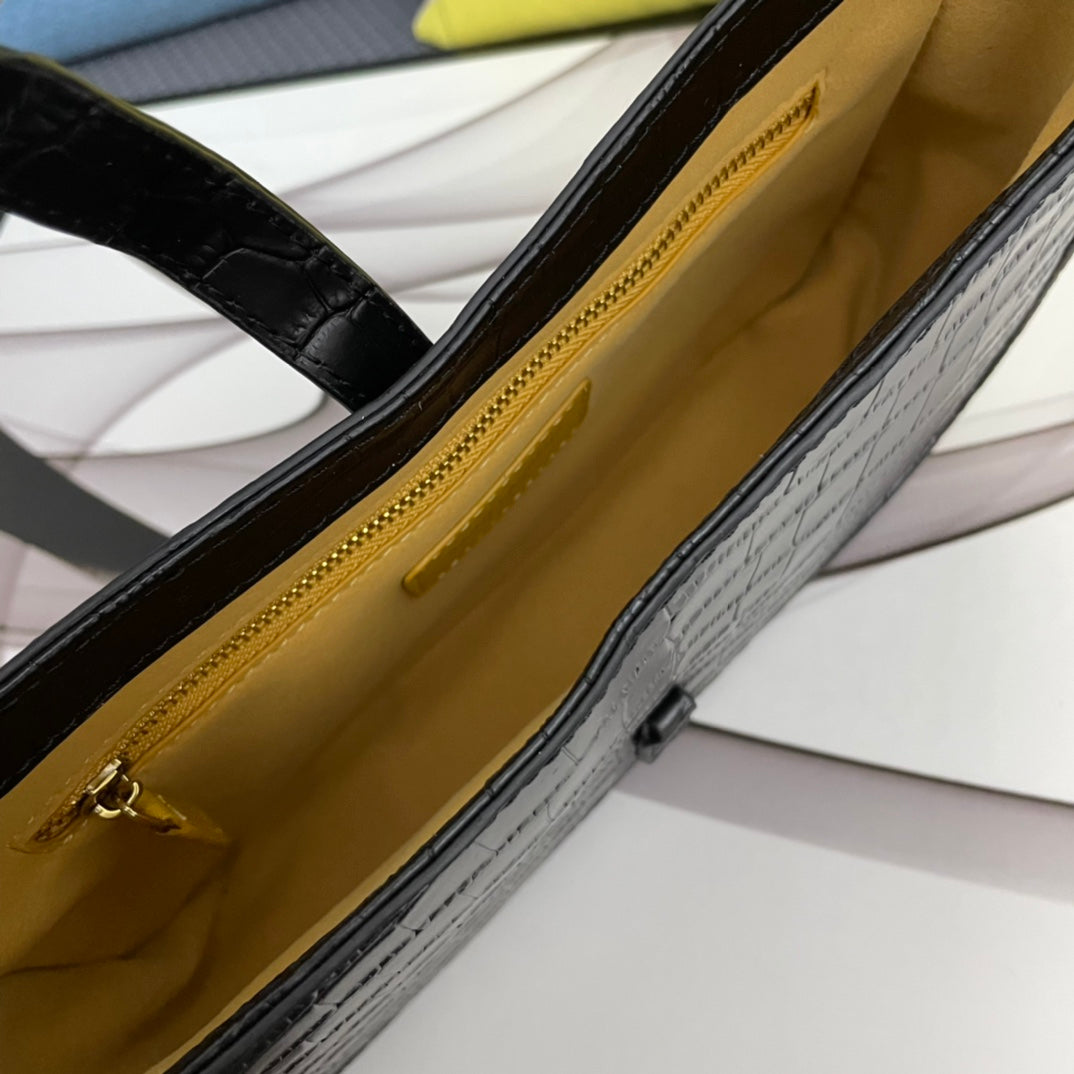 4XSL29BDE Stylish leather bag 