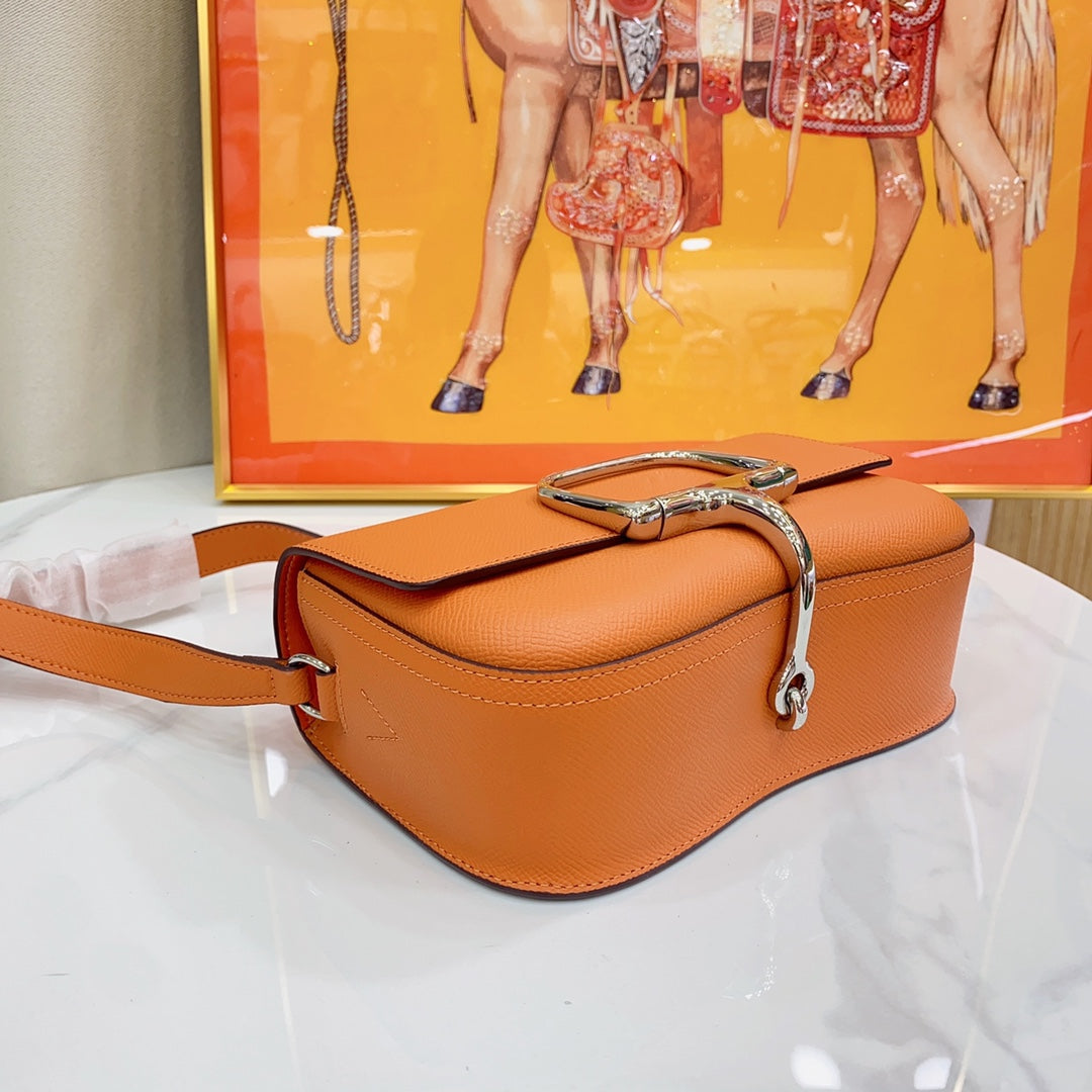 155NH8BDE Stylish leather bag