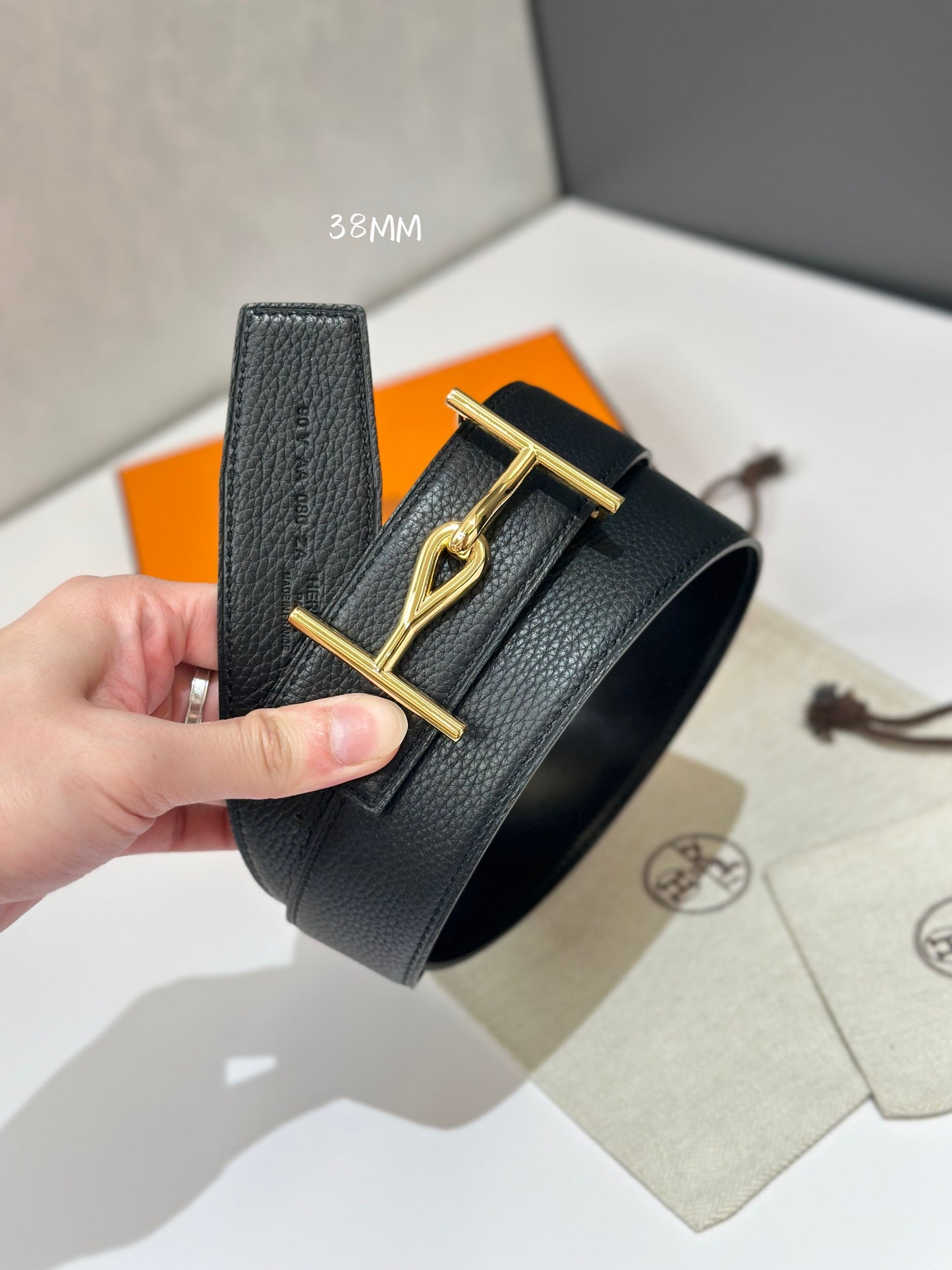 1WH195PDE Stylish  High quality belt With full package