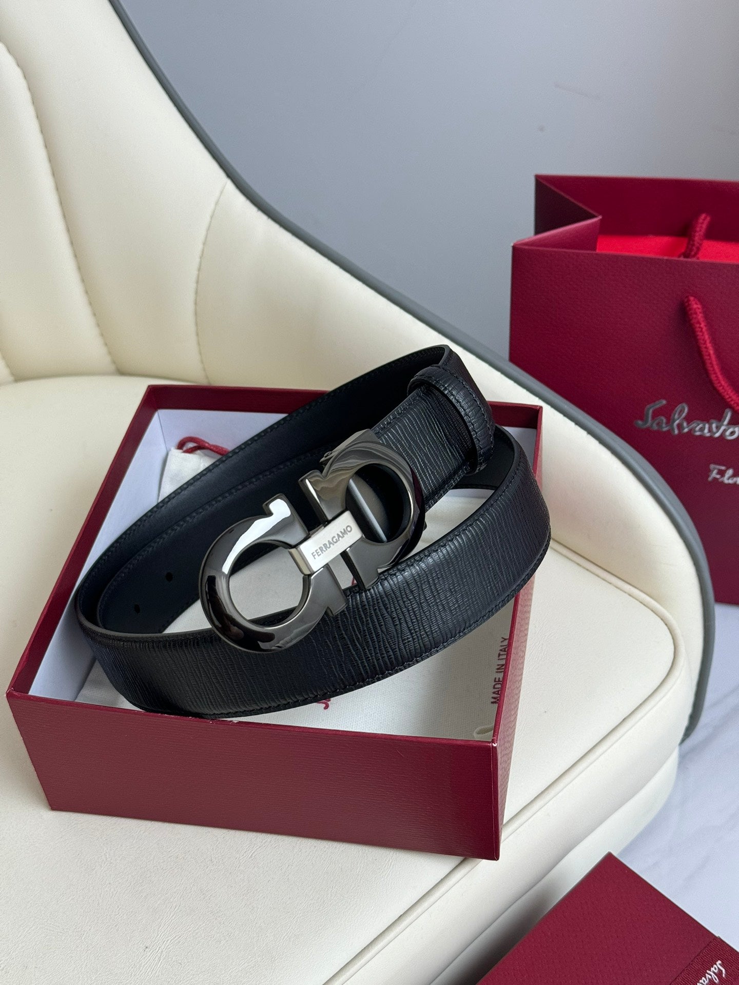 1WA171PDE Stylish  High quality belt With full package