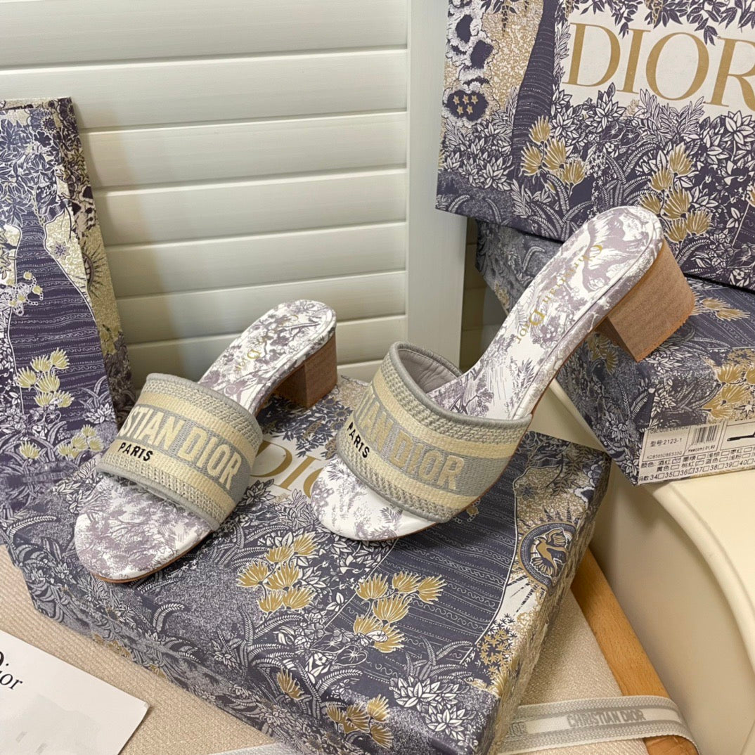 14D64ZDE Stylish sandals