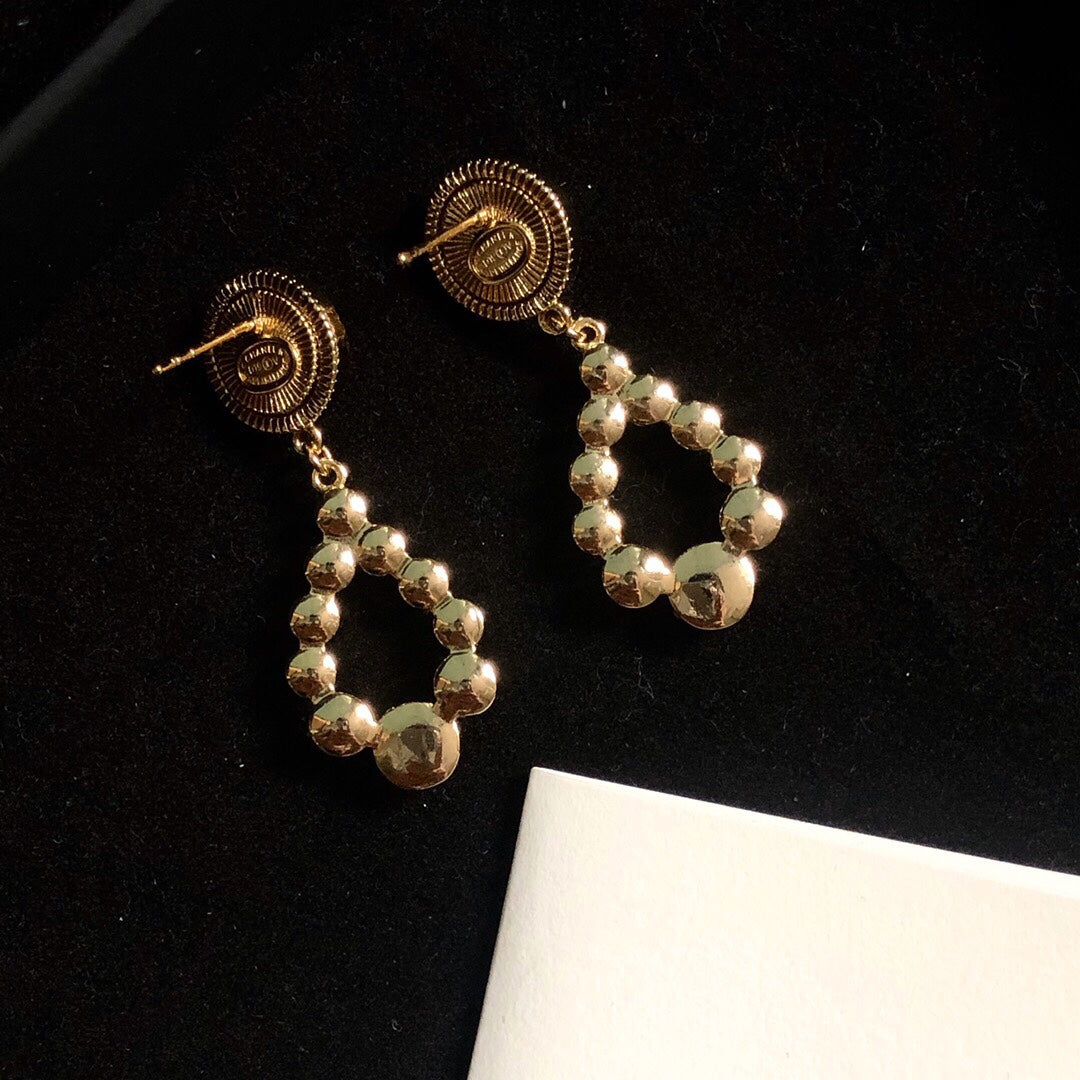 14C79EDE Stylish Earrings