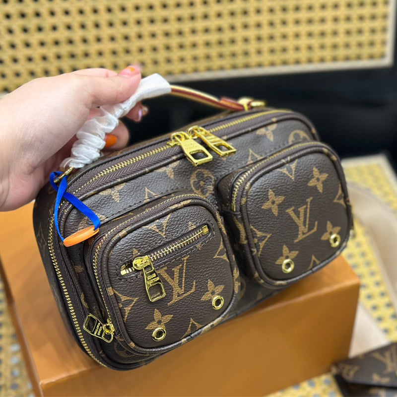 1XE162BDE Stylish leather bag 