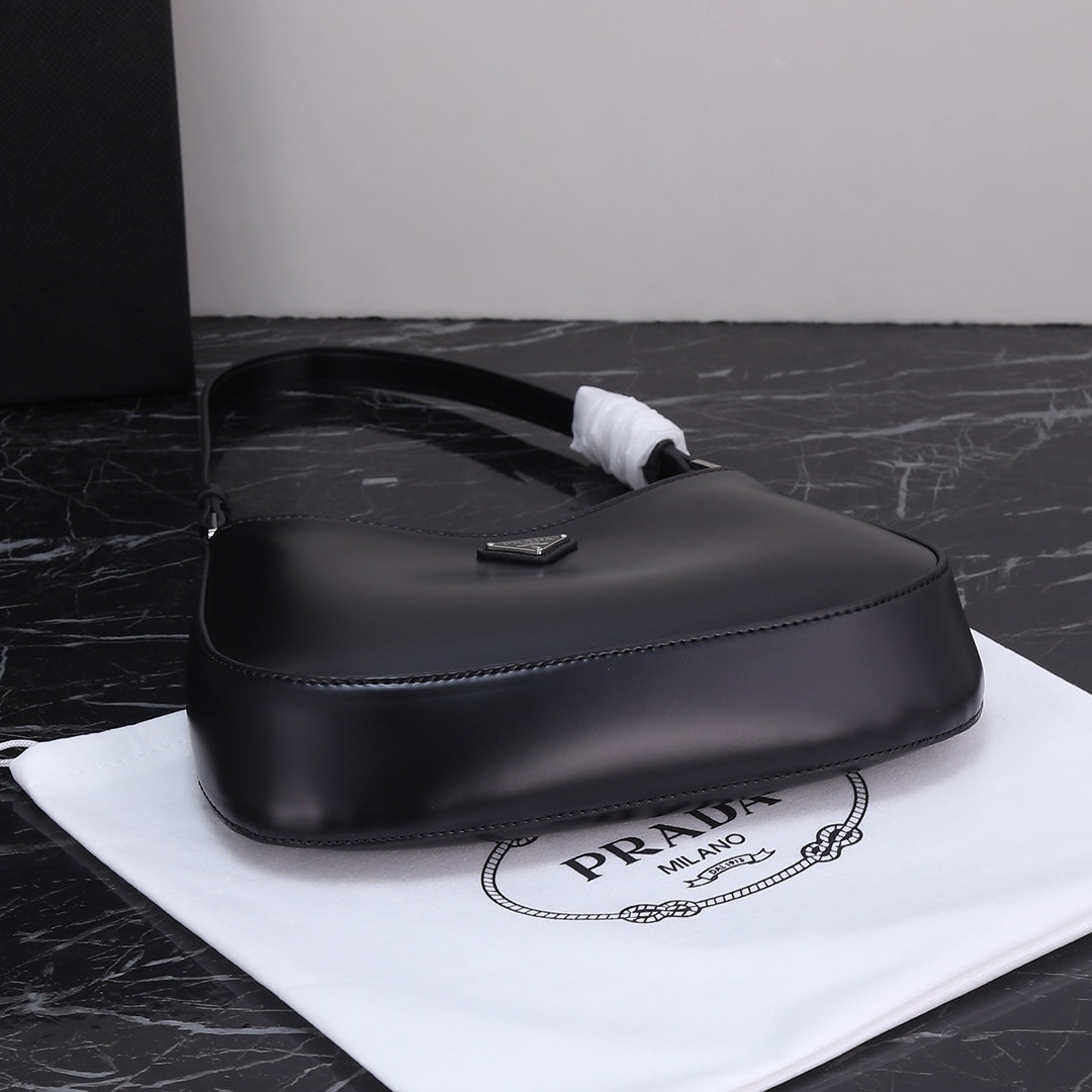 2XPD129BDE Stylish leather bag 