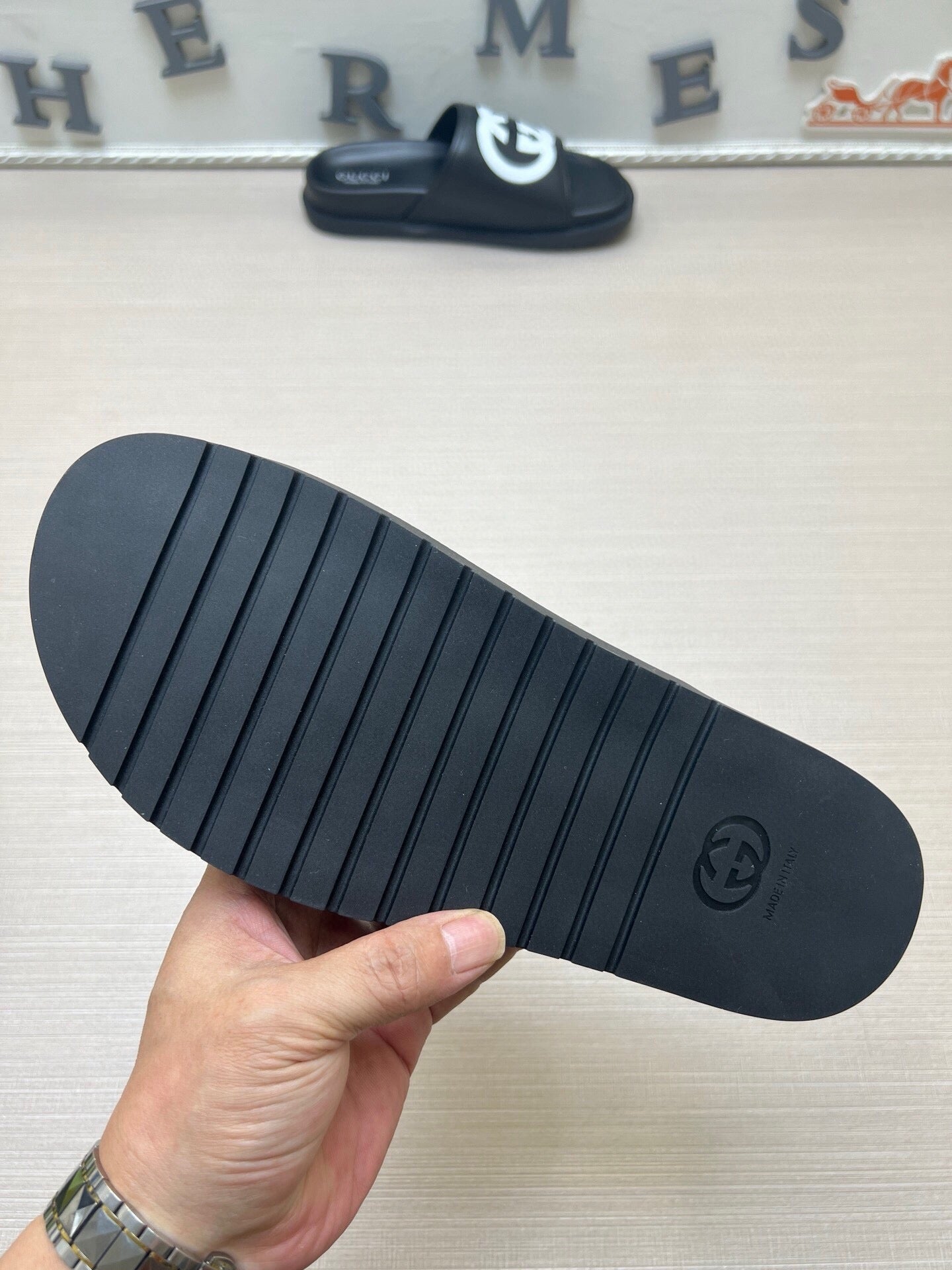 5WB241ZDE Stylish Slippers