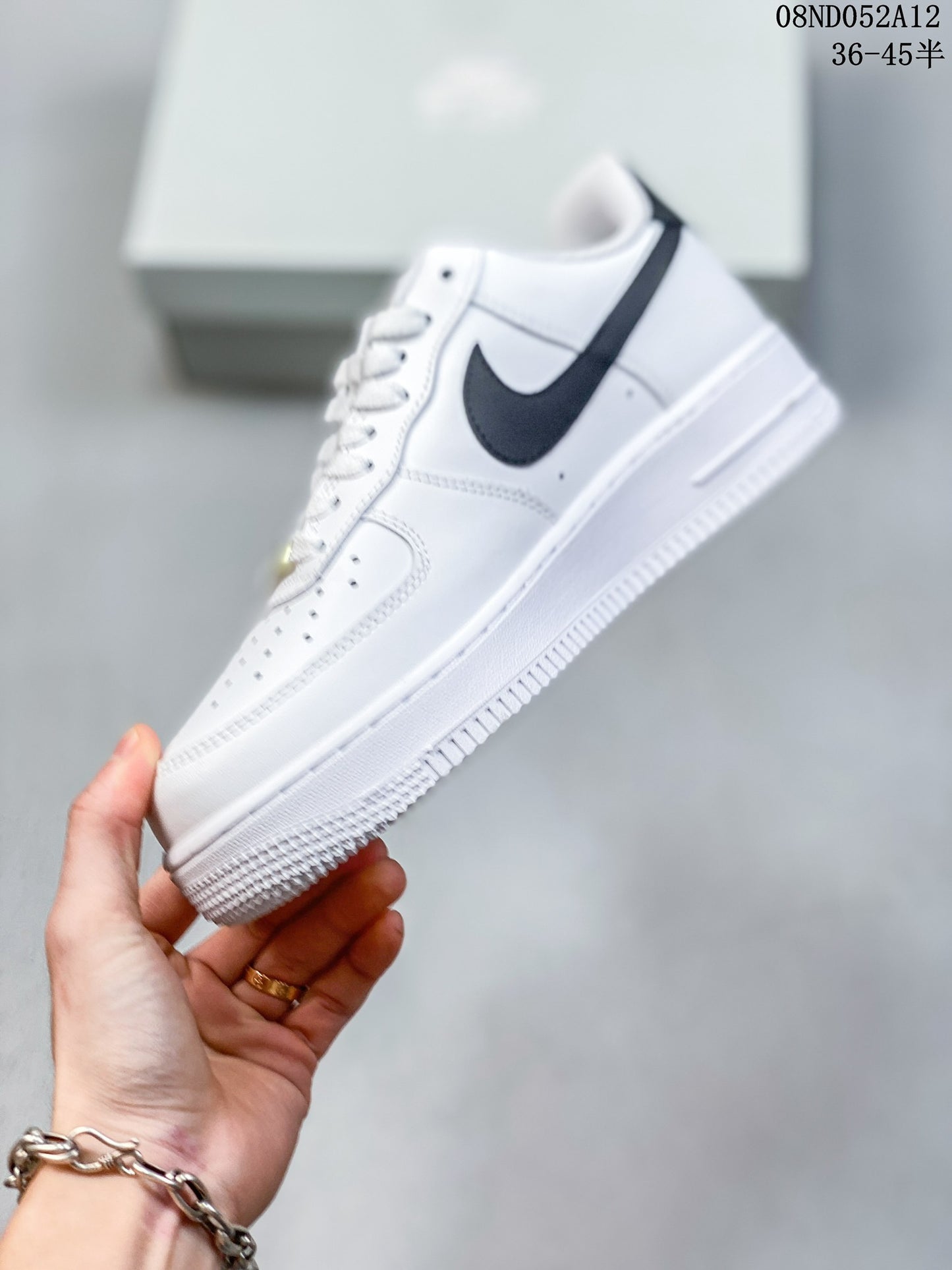 4YN34ZDE Stylish Sneakers (No Box, August-October Big Sale)