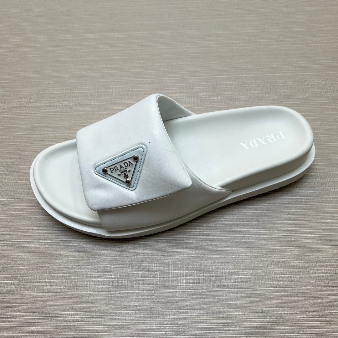 54PD5ZDE Stylish slippers