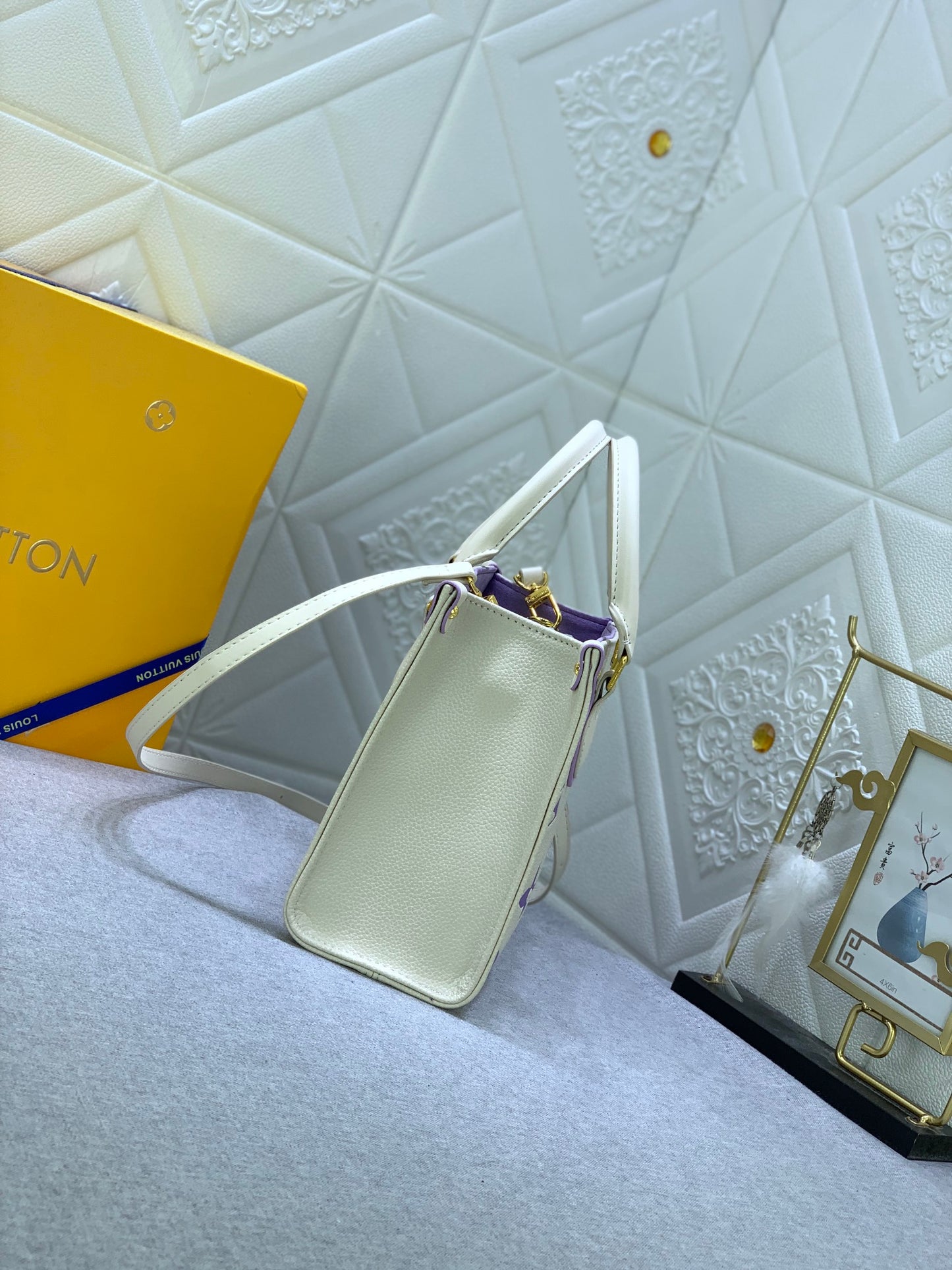 1XE279BDE Stylish leather bag 