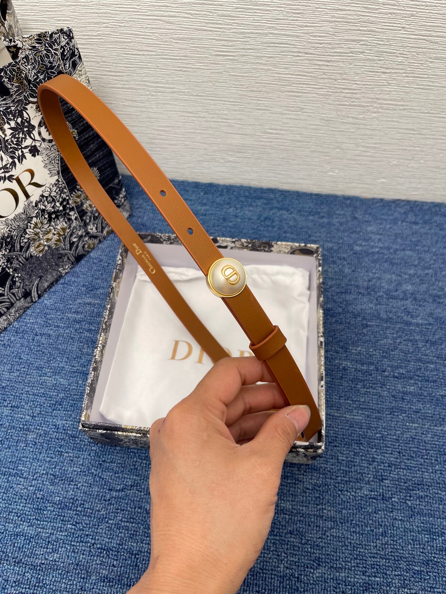 155RD202PDE Stylish  High quality belt With full package