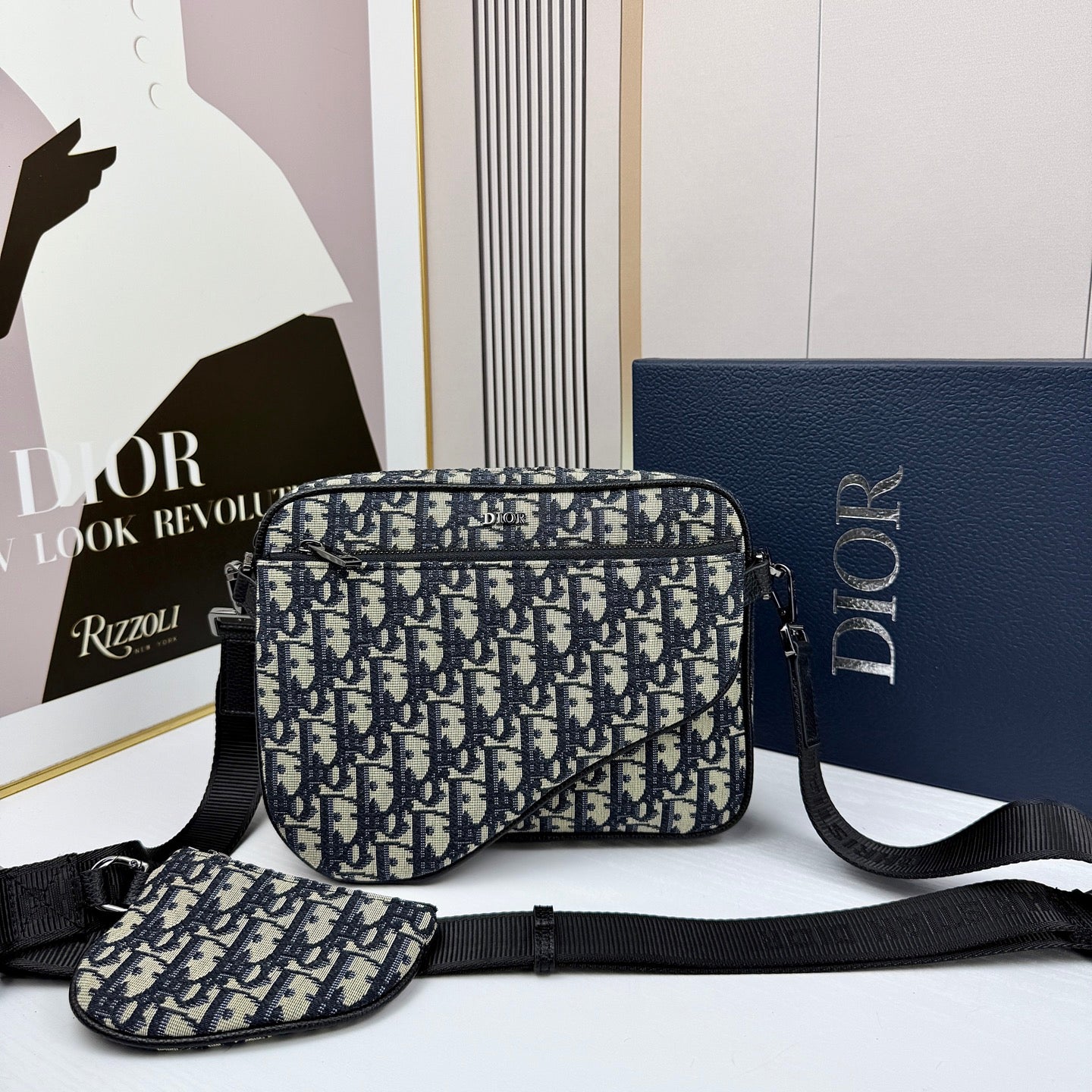 15RD66BDE Stylish bag