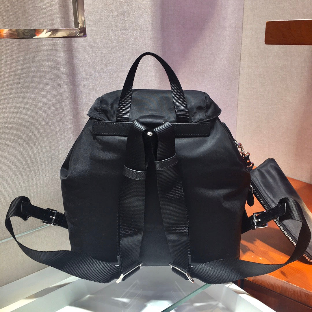 1XPD71BDE Stylish leather bag 