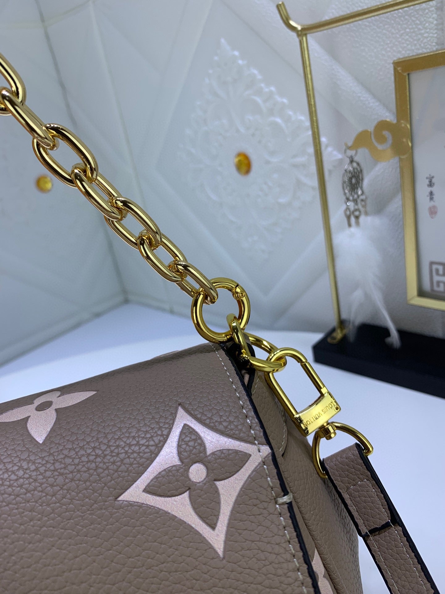 2XR363BDE Stylish leather bag 