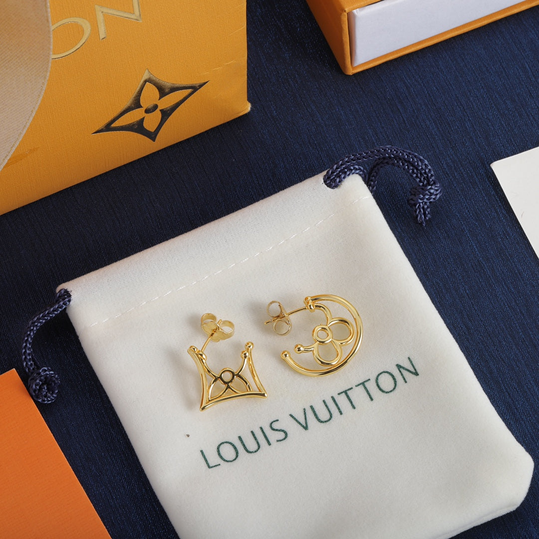 14E956EDE Stylish Earrings