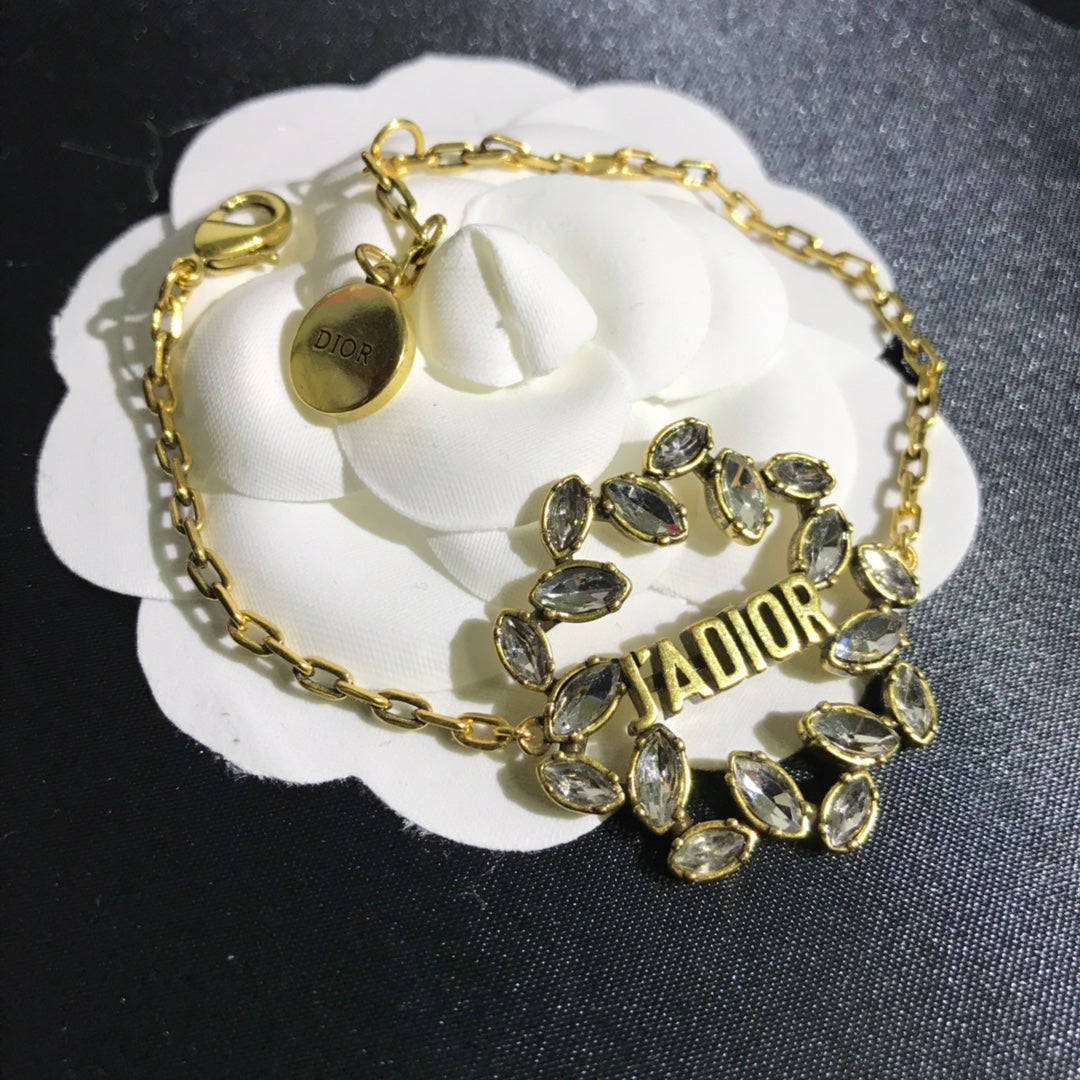 14D804KDE Stylish Bracelets