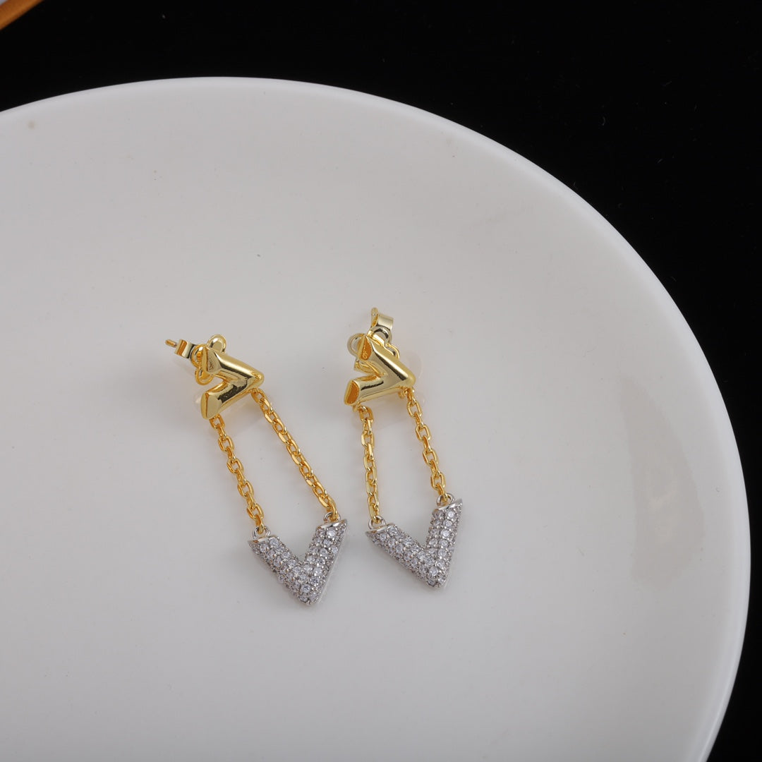 1XE601EDE Stylish Earrings