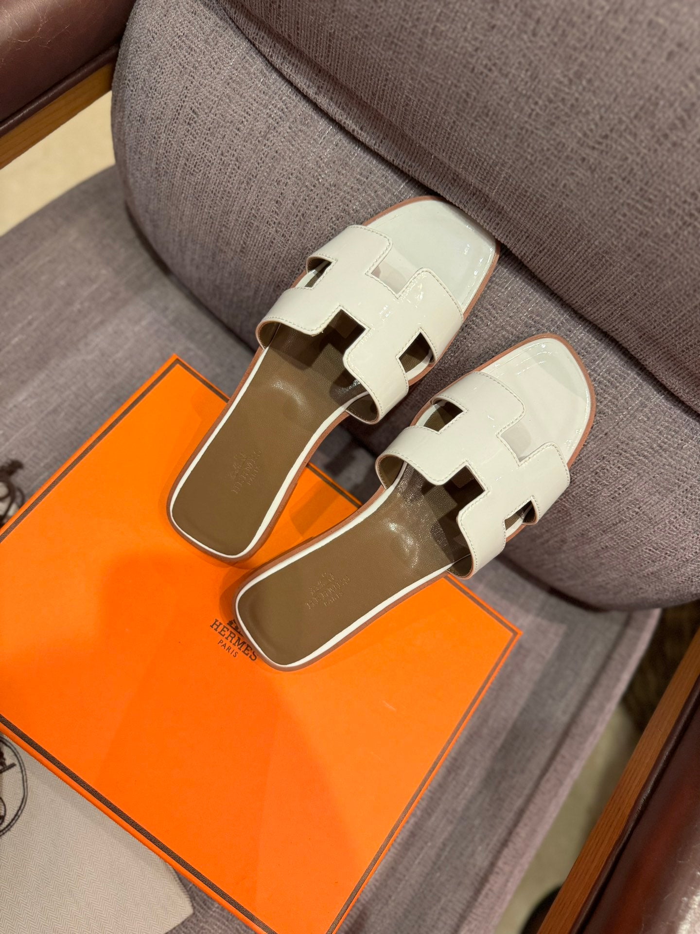 1ZH234ZDE Stylish Slippers