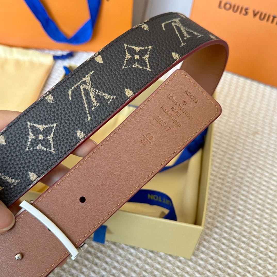 14E131PDE Stylish  High quality belt With full package