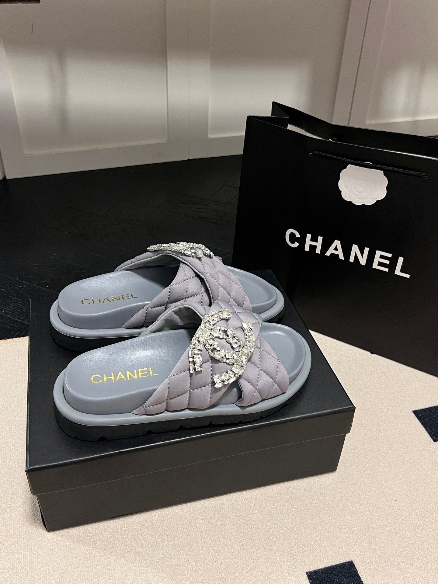 14C94ZDE Stylish Slippers