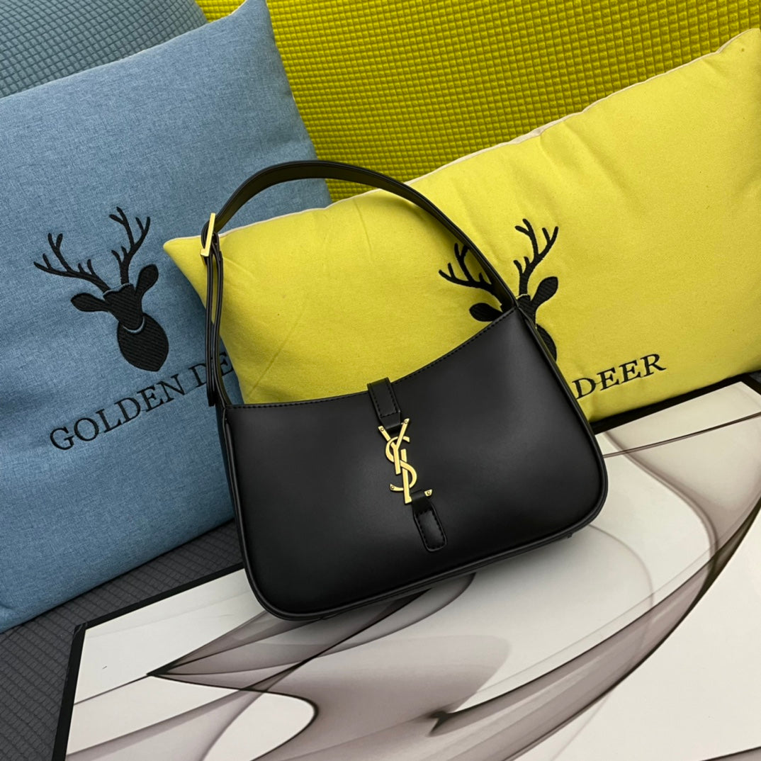 4XSL29BDE Stylish leather bag 