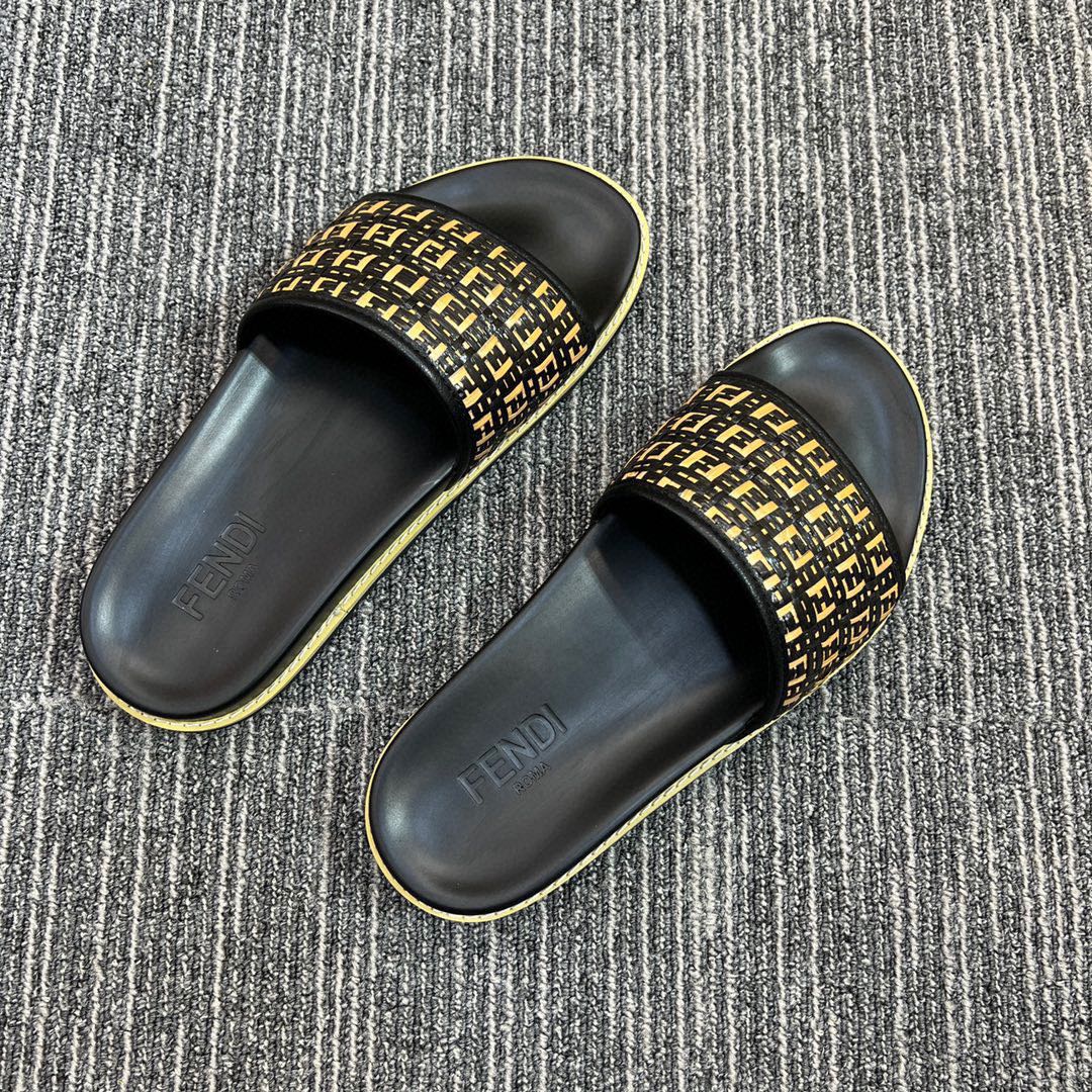 5XF104ZDE Stylish Slippers