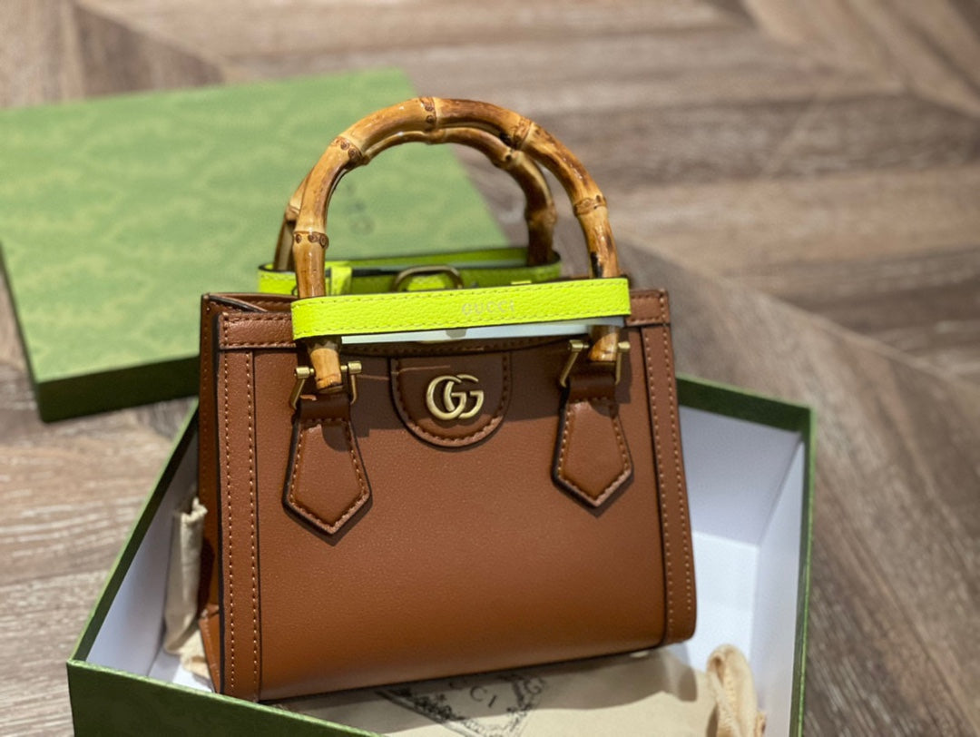 1XB118BDE Stylish leather bag 