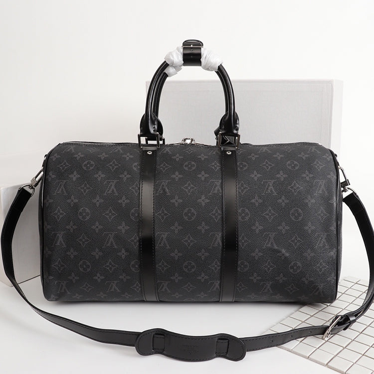 1E93BDE Stylish leather luggage bags