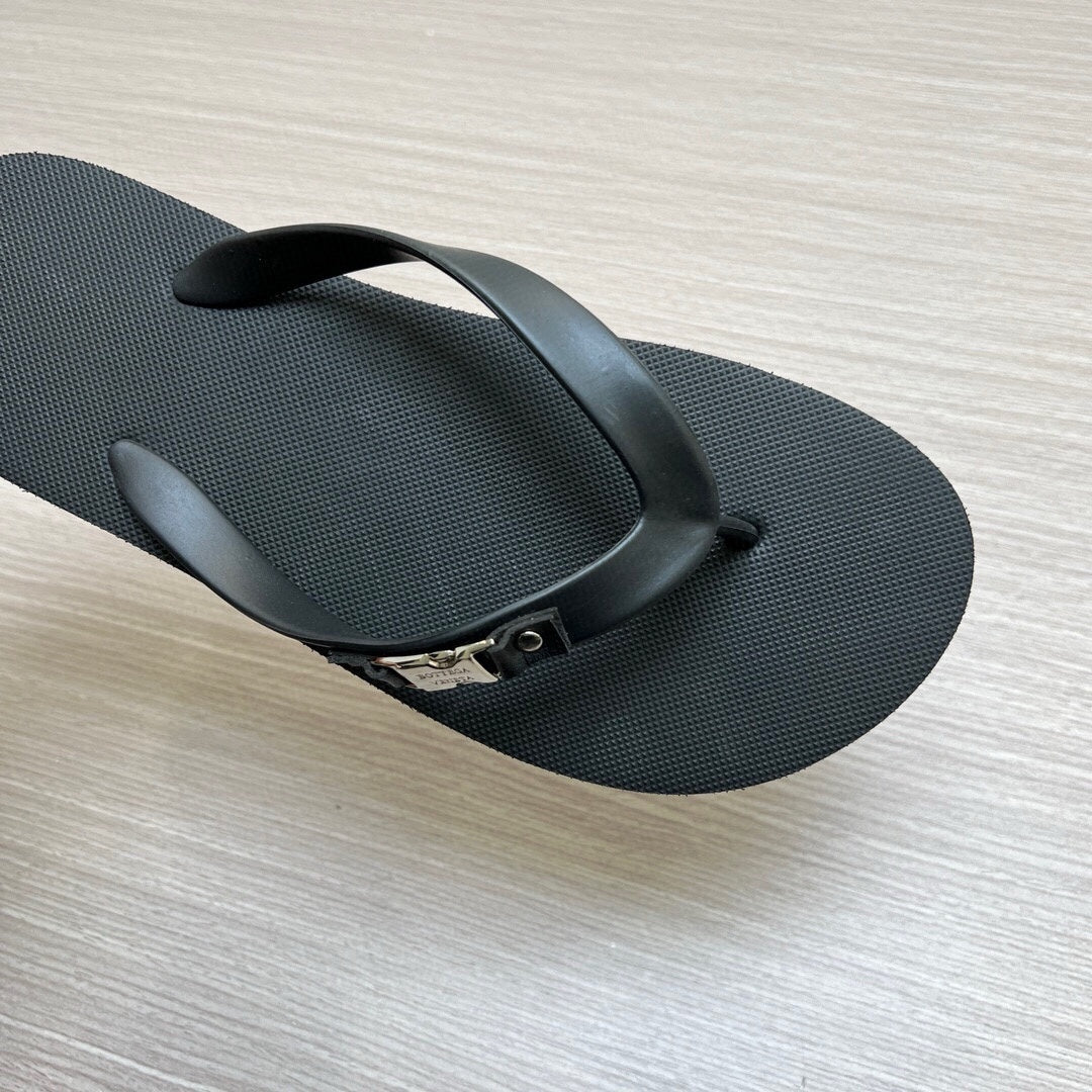 54A162ZDE Stylish slippers