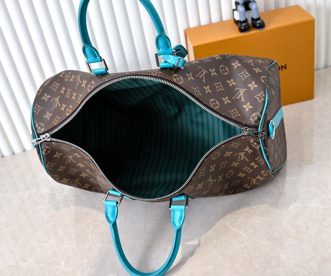 165NE88BDE Stylish leather luggage bags
