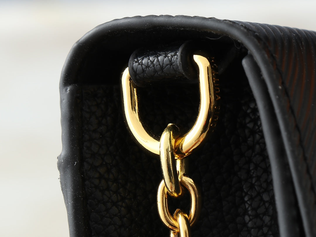 2WE1BDE Stylish leather bag