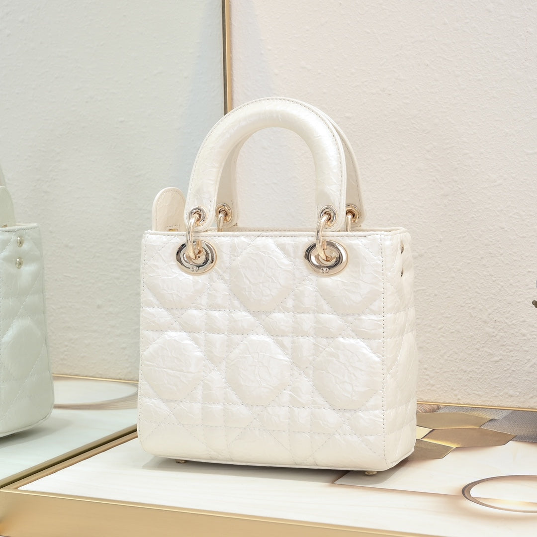 1XD438BDE Stylish leather bag