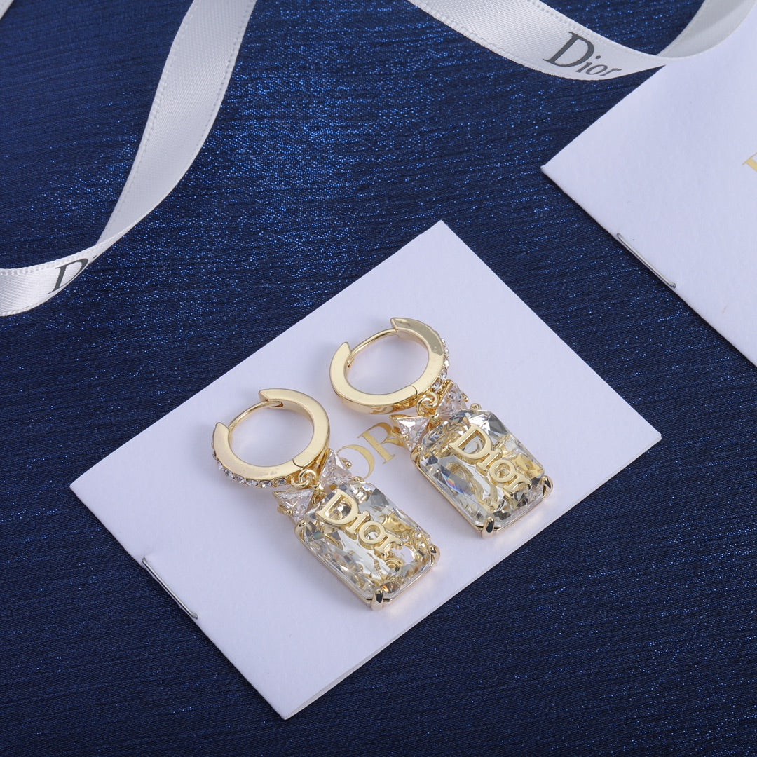 14D988EDE Stylish Earrings
