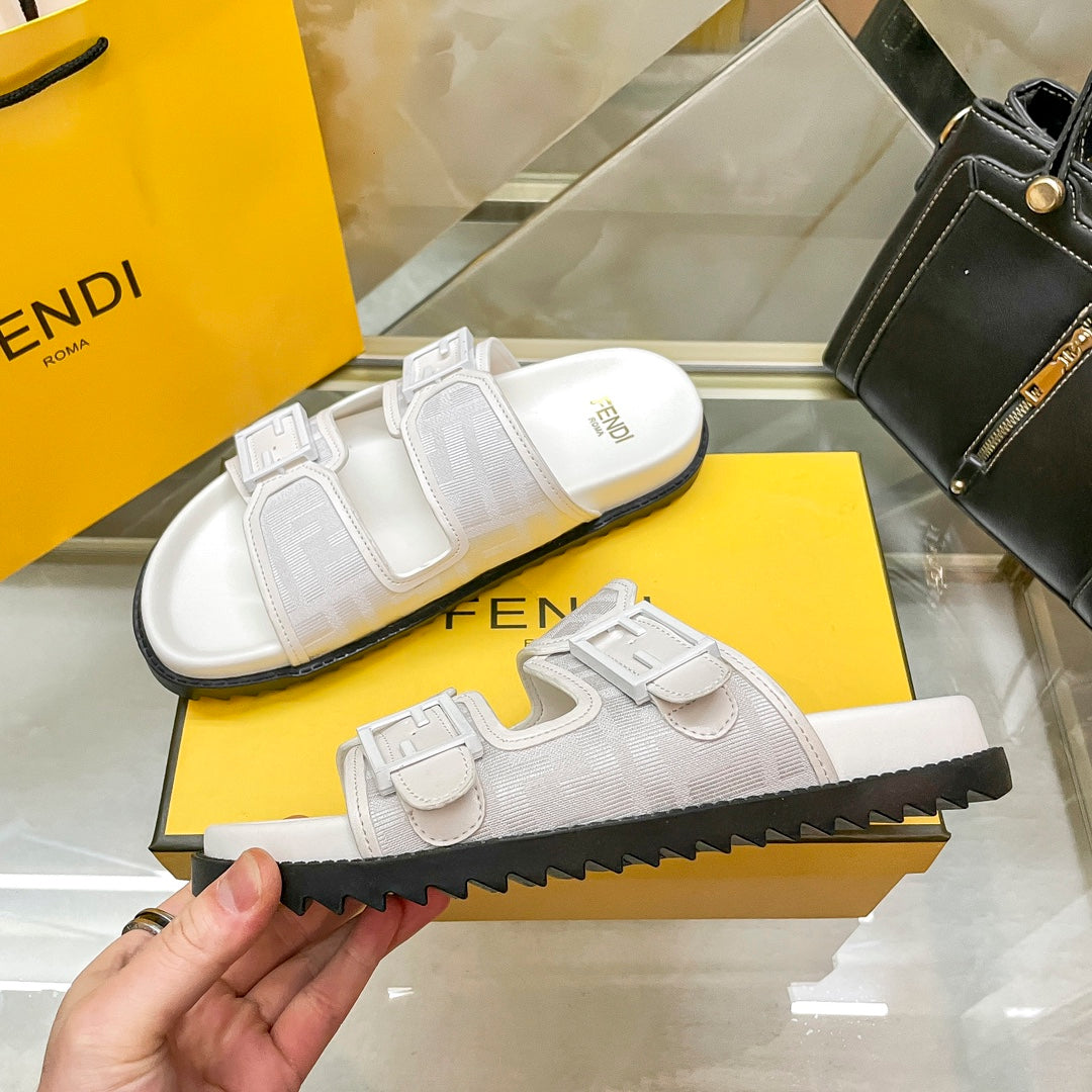 14F69ZDE Stylish slippers