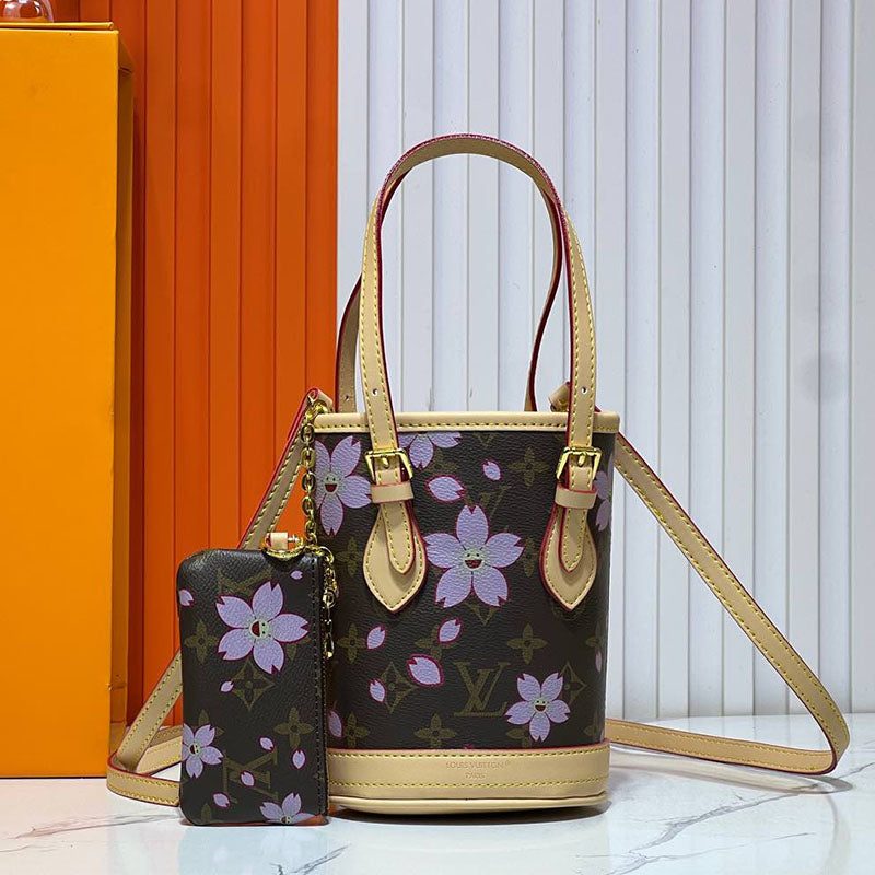 2WE43BDE Stylish leather bag