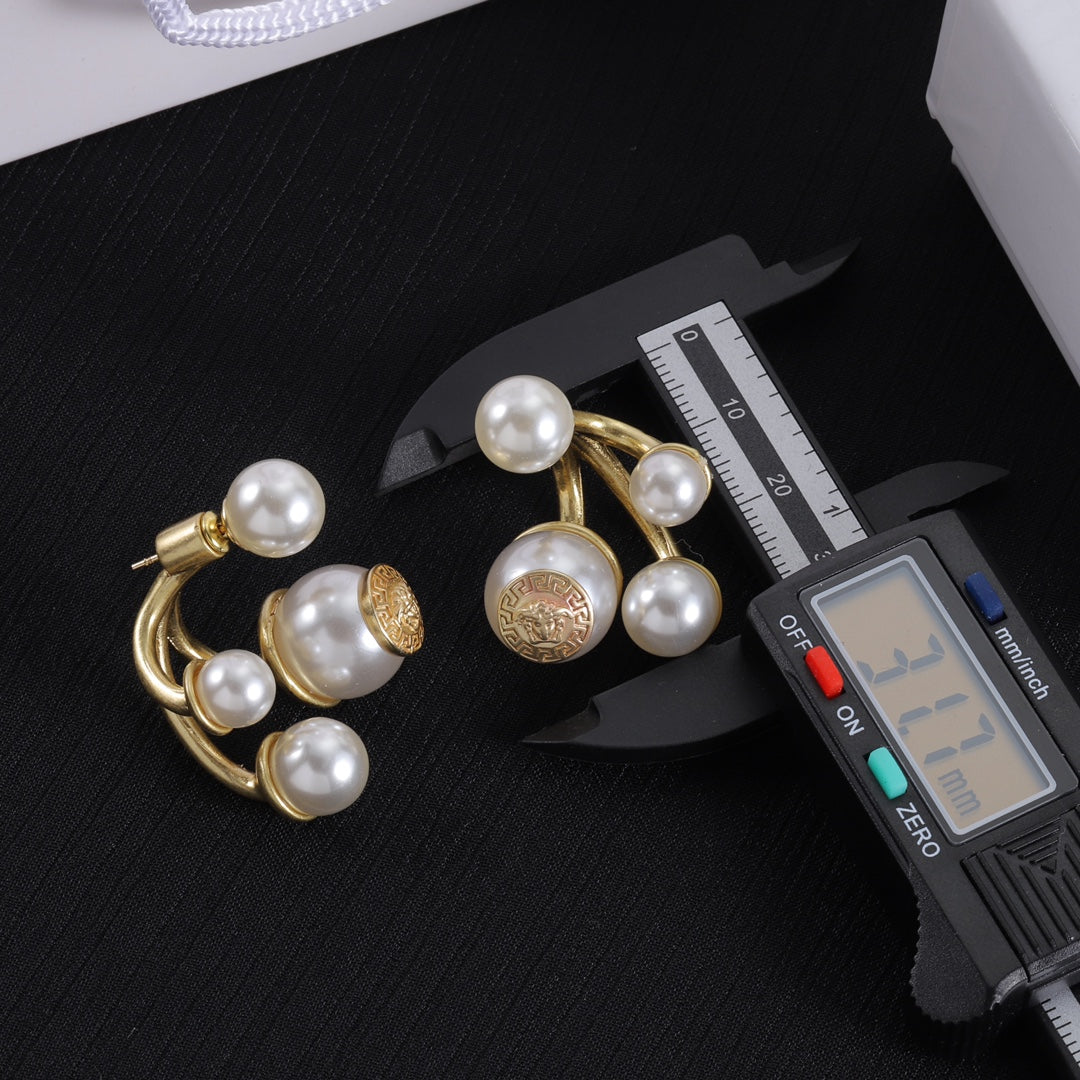 14V277EDE Stylish Earrings