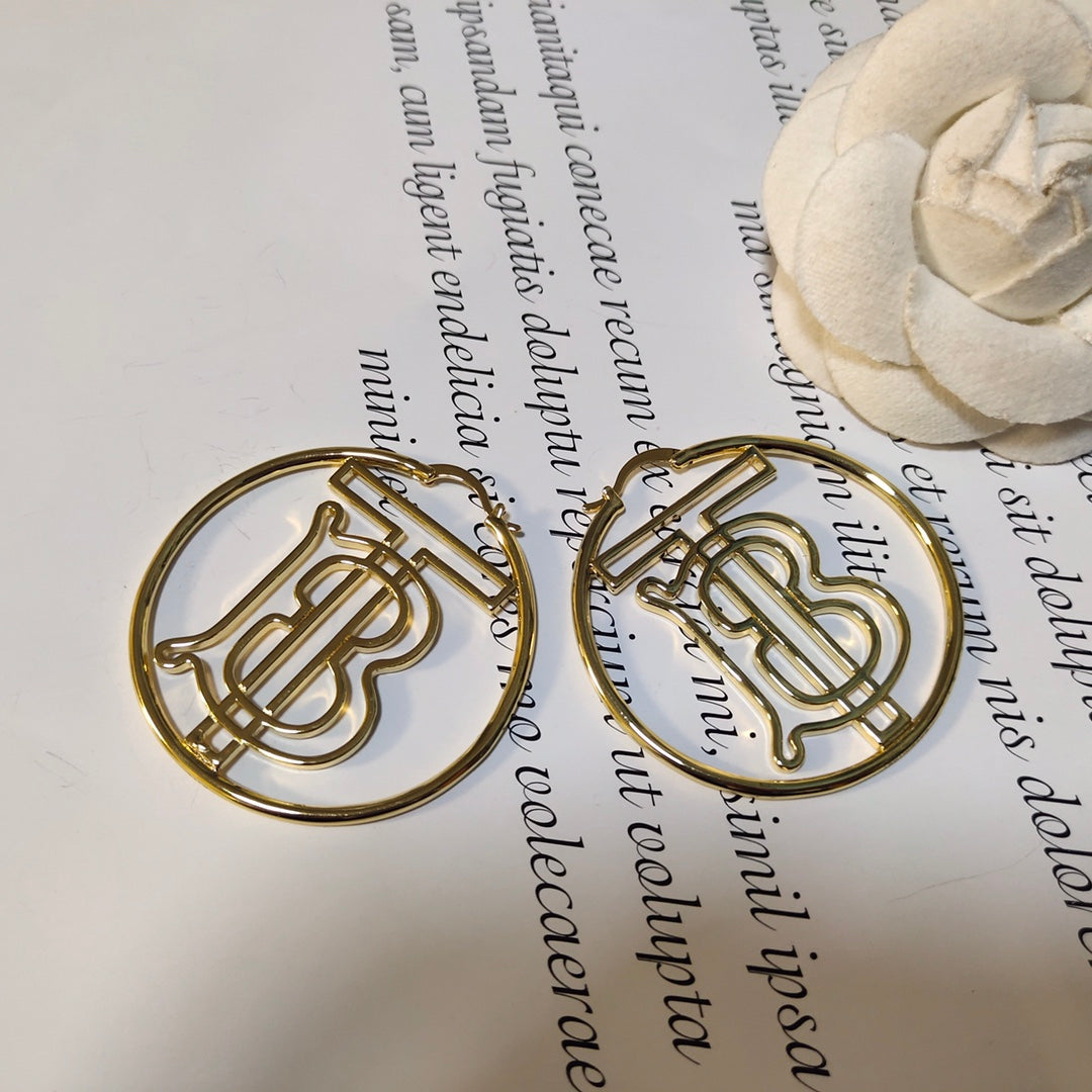 1YJ441EDE Stylish Earrings