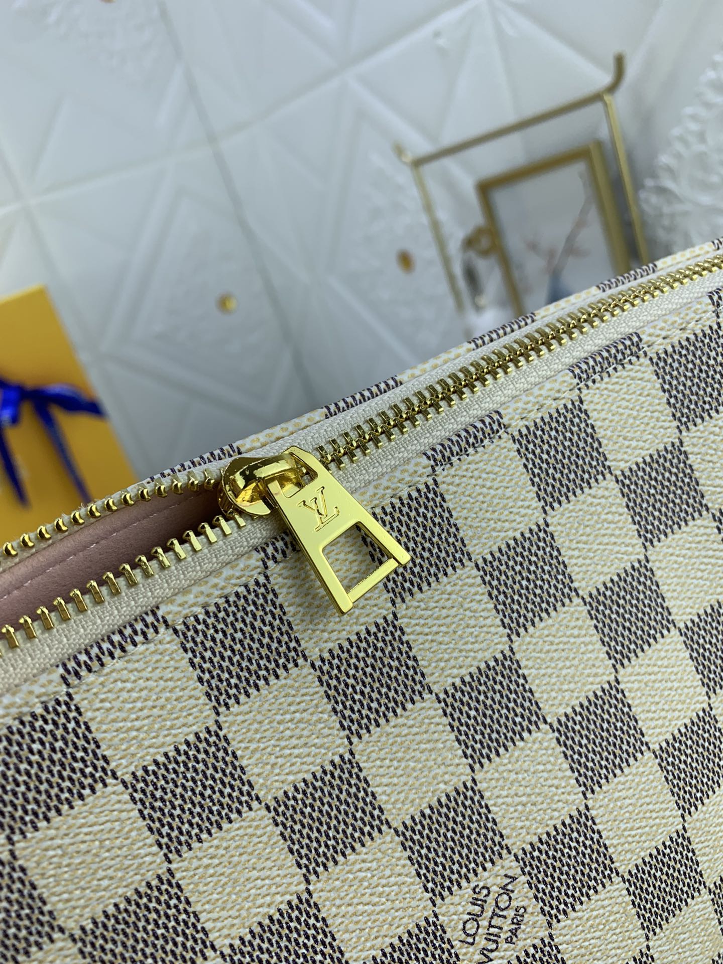 2XE40BDE Stylish leather bag 