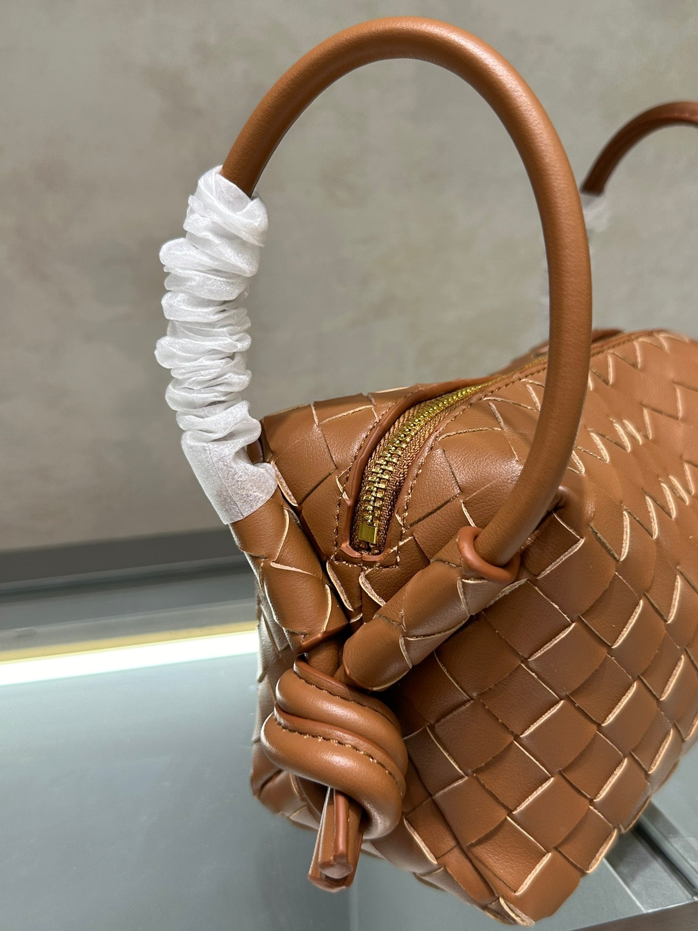 1XA84BDE Stylish leather bag