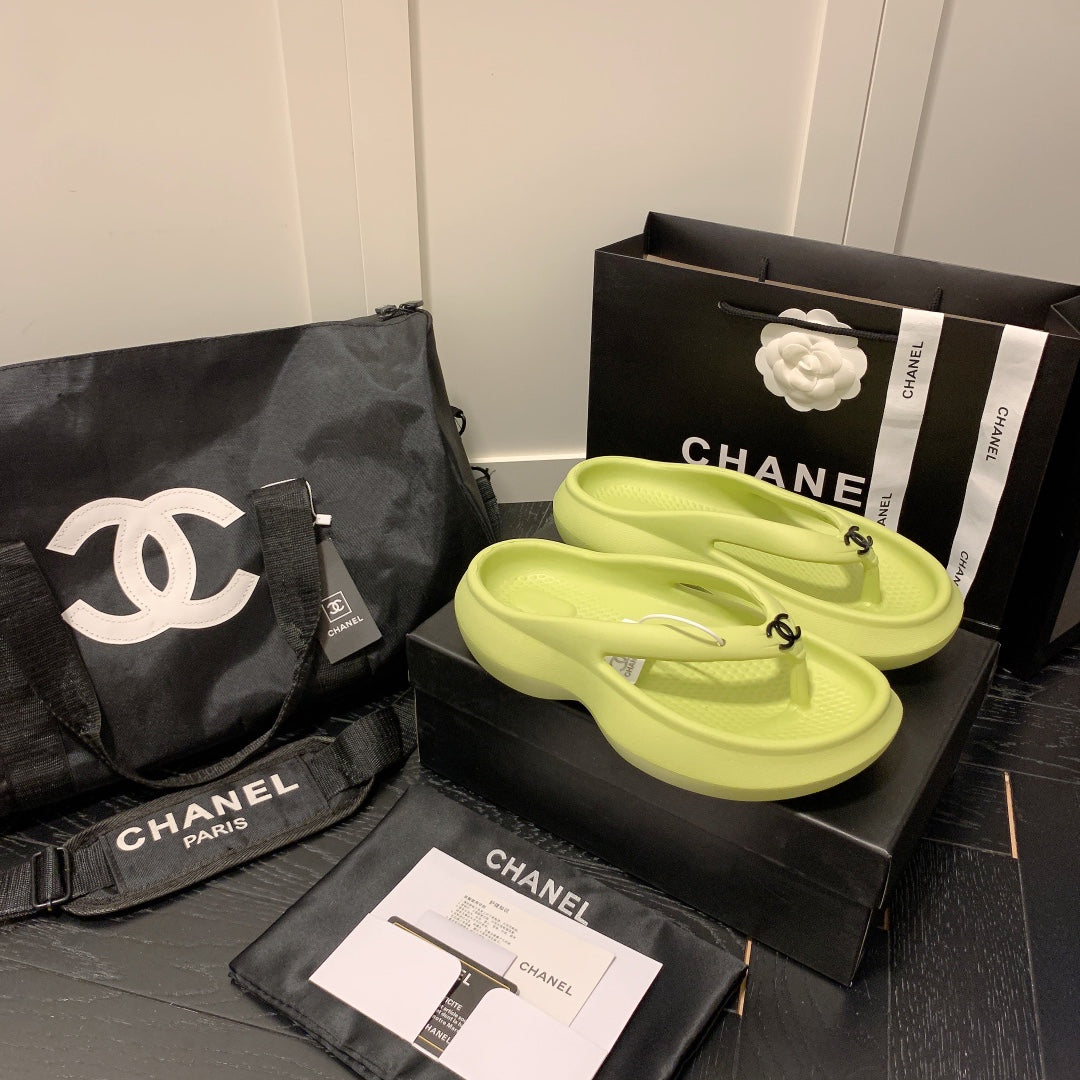 14C190ZDE Stylish Slippers