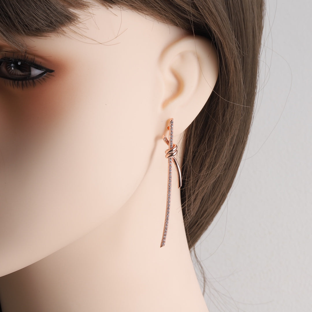14T295EDE Stylish Earrings