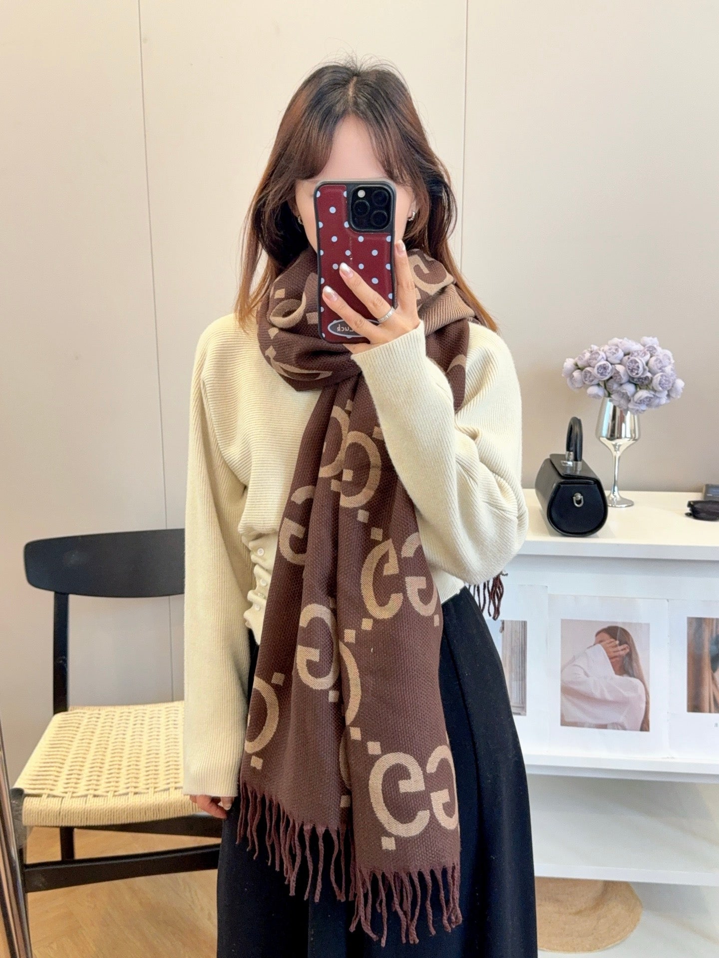 185ZB38WDE Stylish Winter Scarves