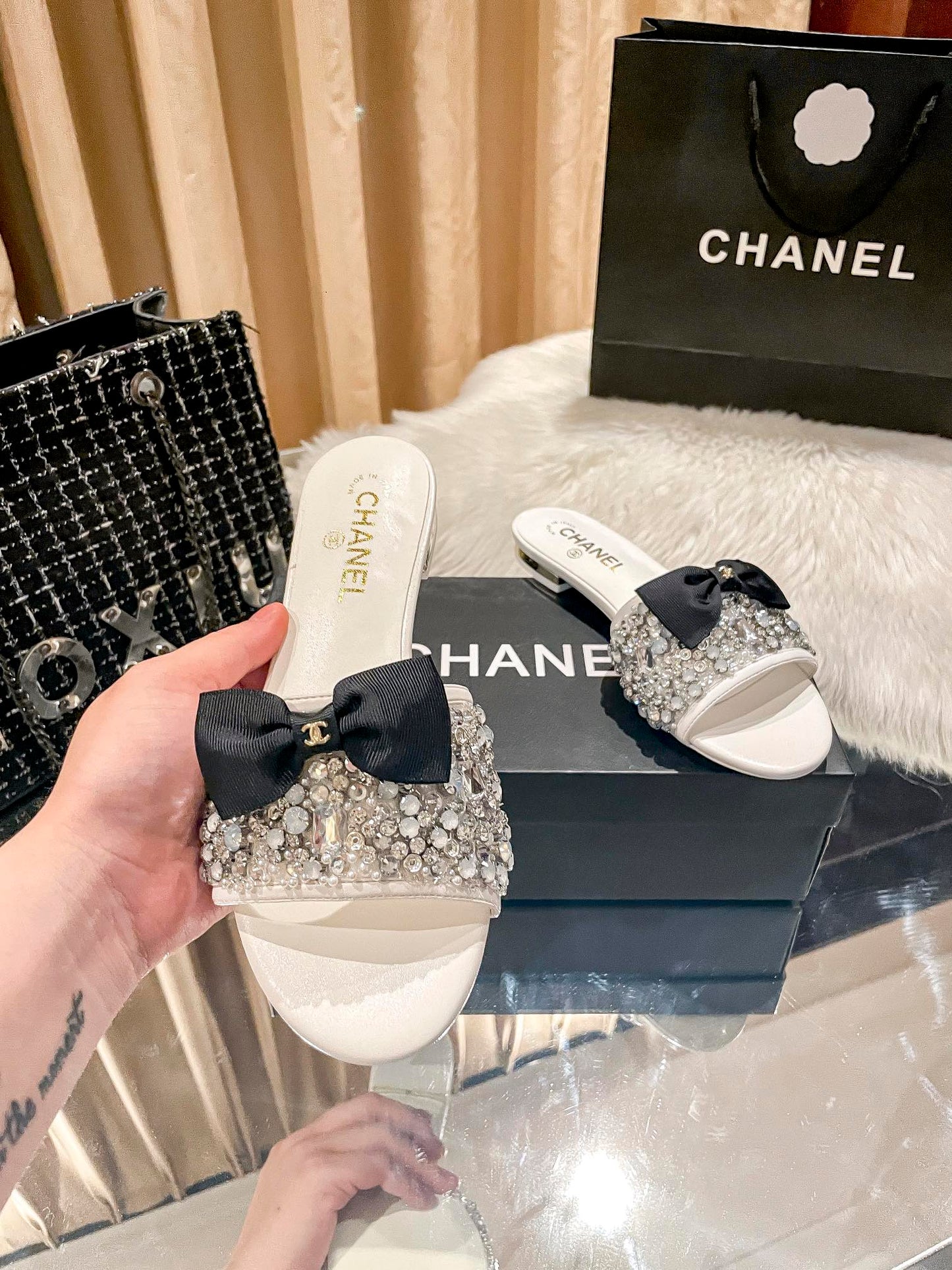 14C165ZDE Stylish Slippers