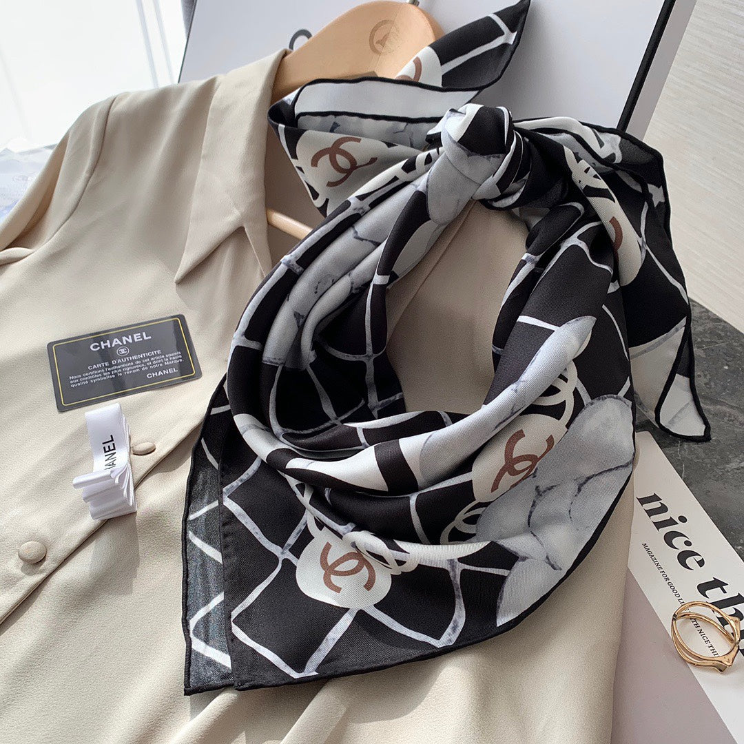 155NC95WDE Stylish Silk Scarve