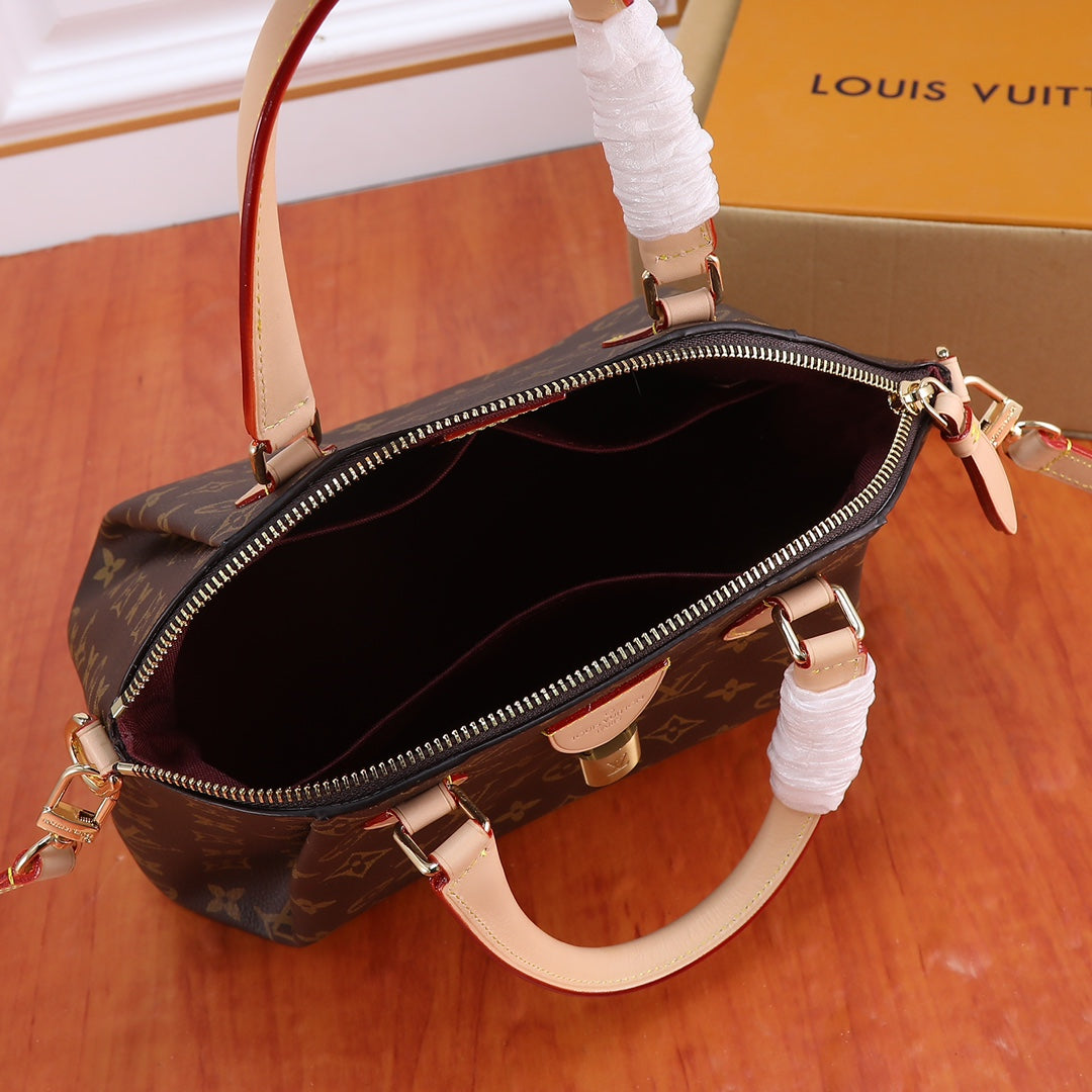 2XE126BDE Stylish leather bag 