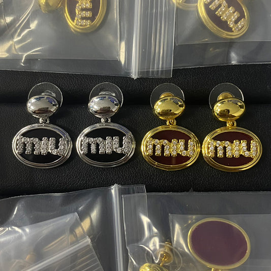 14CL819EDE Stylish Earrings