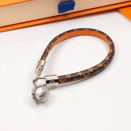 2E24KDE Stylish Bracelets